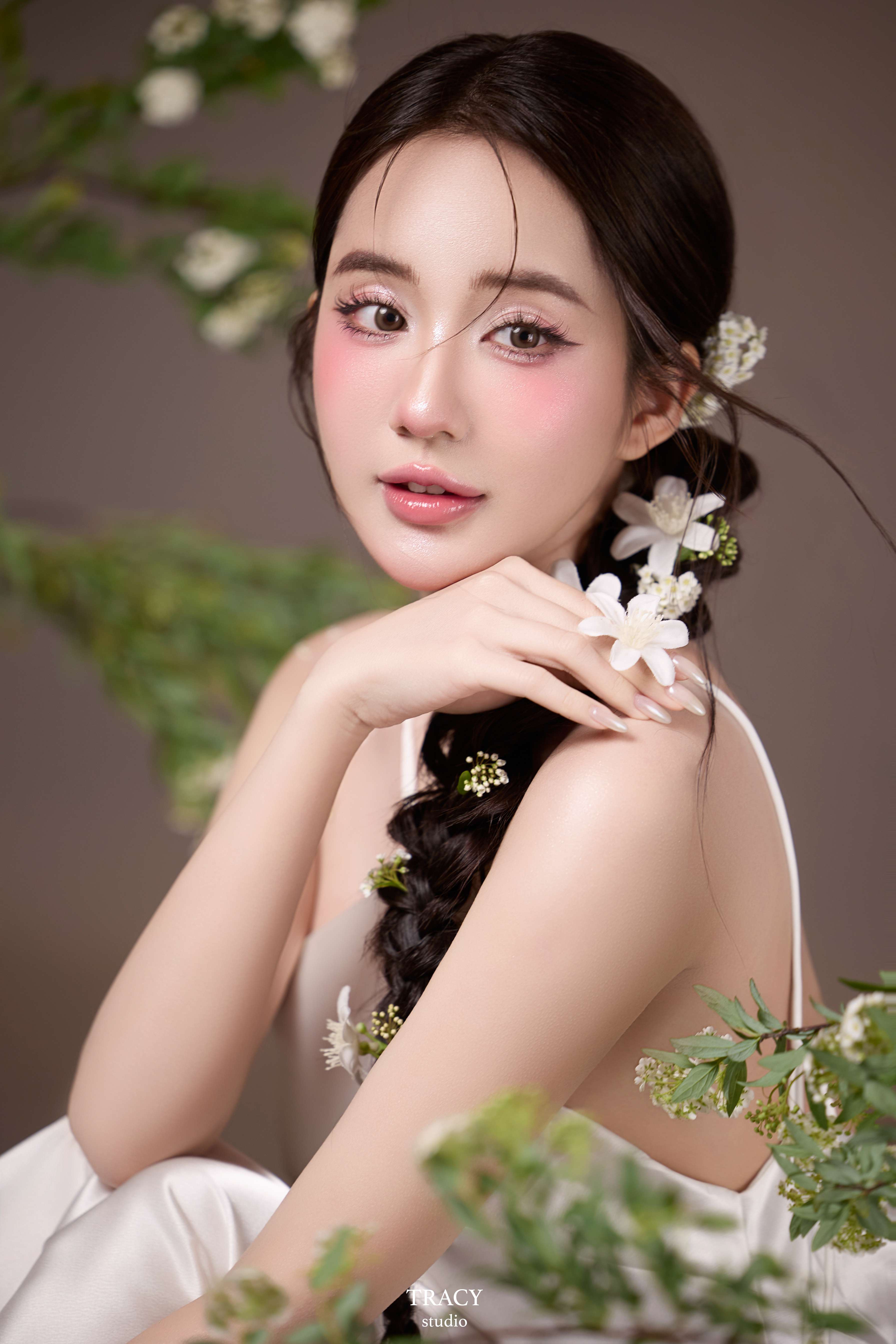 frontend/img/gallery/anh-tet-yem-ao-dai/tracy-studio-chup-yem-tet-trang (3).jpg